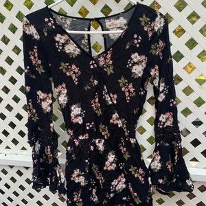 flora romper